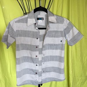 Amplify short sleeve button up shirt